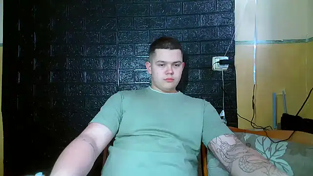 CuteButNaughty  online show from February 13, 2:17 pm