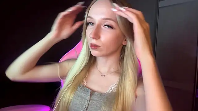 LaceDream online show from November 22, 3:11 pm