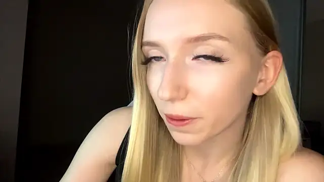 LaceDream online show from November 28, 4:07 pm