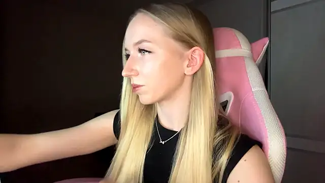 LaceDream online show from November 24, 3:12 pm