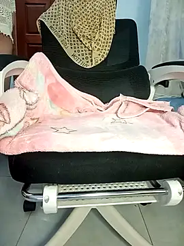 Em-mupmup online show from February 8, 7:50 am