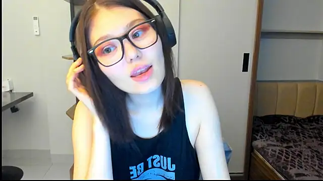 HopeLovely online show from February 23, 5:09 am