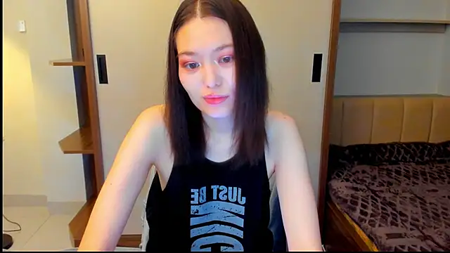 HopeLovely online show from April 10, 4:25 pm