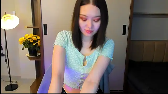HopeLovely online show from March 23, 4:23 am