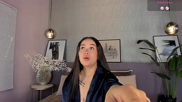 sofiaivanova online show from February 7, 1:02 am