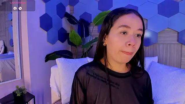 sofiaivanova online show from February 6, 3:46 am