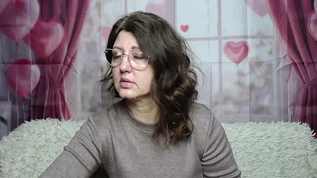 Snapshot of RoseHille chatting on February 28, 6:02 am RoseHille online show from February 28, 6:02 am