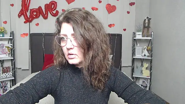 Snapshot of RoseHille chatting on March 3, 6:15 pm RoseHille online show from March 3, 6:15 pm