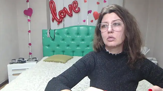 RoseHille online show from March 17, 6:11 pm