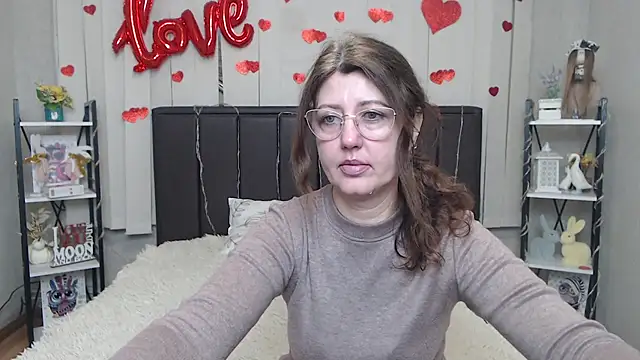 RoseHille online show from March 15, 6:20 am