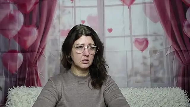 Snapshot of RoseHille chatting on March 1, 6:13 am RoseHille online show from March 1, 6:13 am