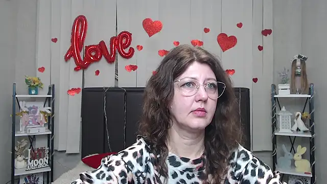 RoseHille online show from March 28, 6:14 am