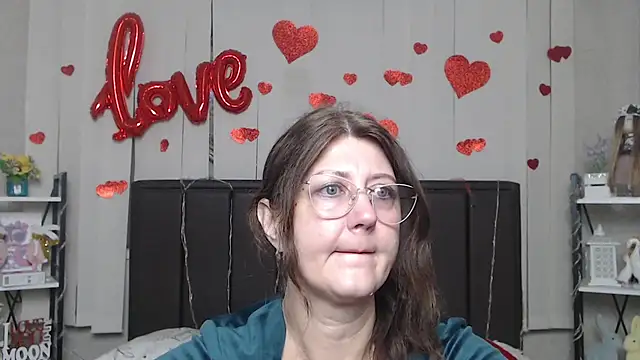 RoseHille online show from March 29, 5:09 am