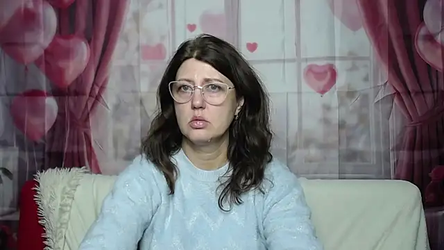 Snapshot of RoseHille chatting on February 16, 2:48 pm RoseHille online show from February 16, 2:48 pm