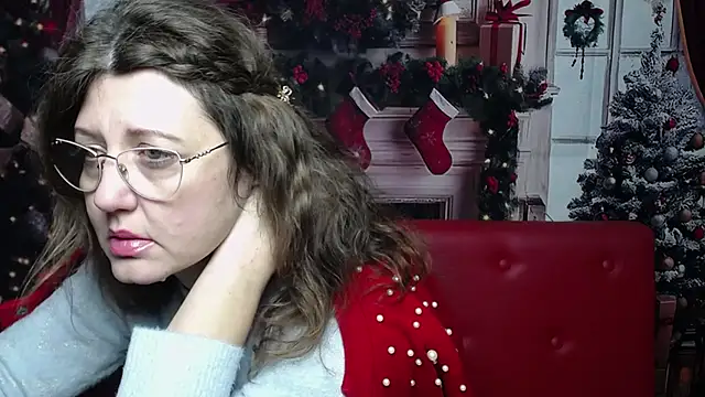 Snapshot of RoseHille chatting on January 15, 2:42 pm RoseHille online show from January 15, 2:42 pm