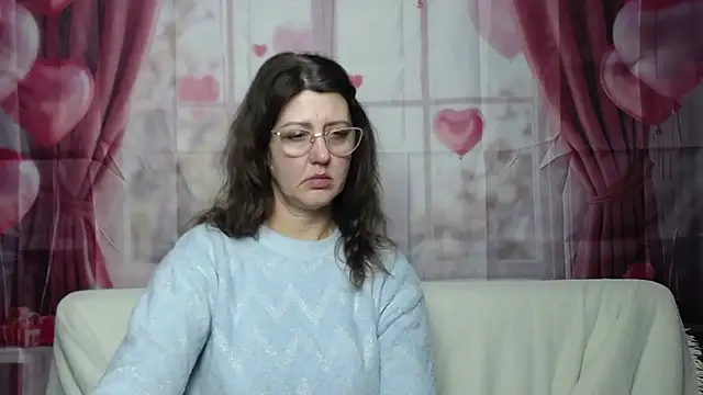 Snapshot of RoseHille chatting on February 11, 3:12 pm RoseHille online show from February 11, 3:12 pm