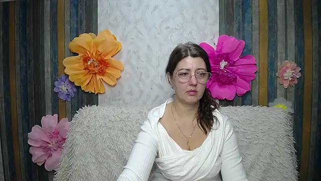 RoseHille online show from March 14, 6:08 am