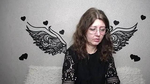 RoseHille online show from April 5, 5:14 am