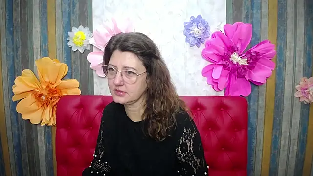 Snapshot of RoseHille chatting on November 29, 6:13 am RoseHille online show from November 29, 6:13 am