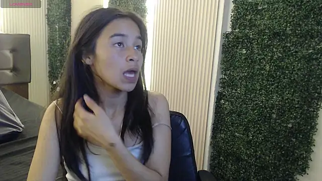 bunnywhite21 online show from January 5, 5:27 pm