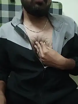 MrToxxic online show from November 17, 5:17 pm