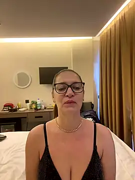 Milana8263 online show from December 15, 6:52 am