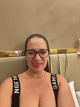 Milana8263 online show from December 18, 6:34 pm