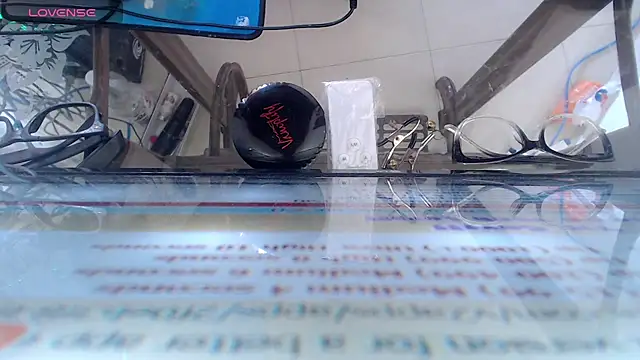 Snapshot of chloe_cherry_ chatting on December 16, 4:33 pm chloe cherry online show from December 16, 4:33 pm