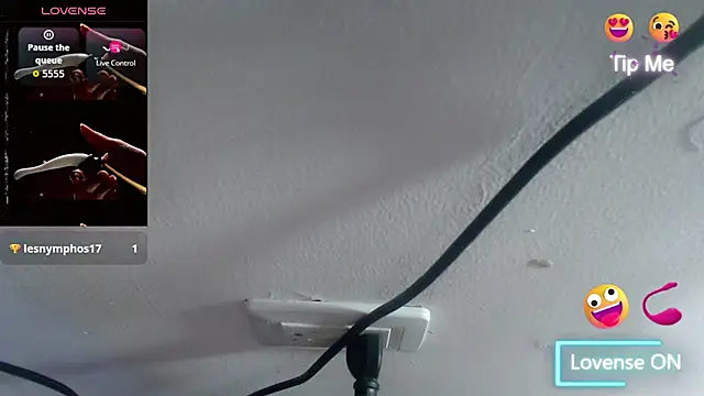 Snapshot of chloe_cherry_ chatting on December 2, 6:53 pm chloe cherry online show from December 2, 6:53 pm