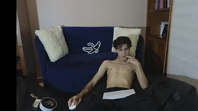 Derekswan online show from November 29, 11:16 pm