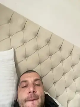 Kinkycouple142 online show from March 6, 2:34 pm