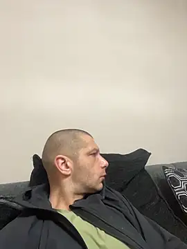 Kinkycouple142 online show from February 19, 11:01 pm