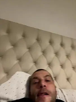 Kinkycouple142 online show from January 12, 7:20 pm