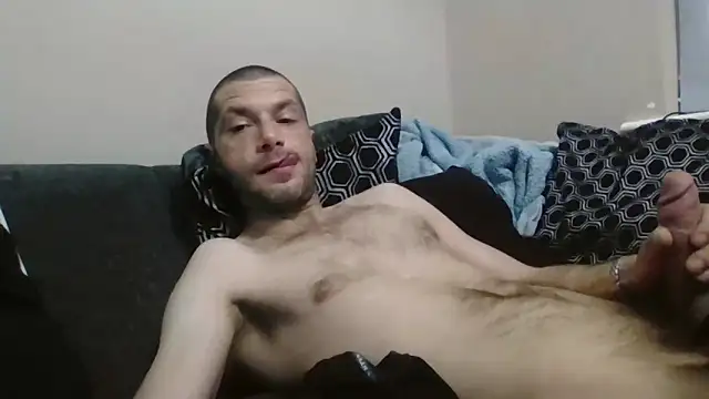 Kinkycouple142 online show from May 9, 8:23 pm