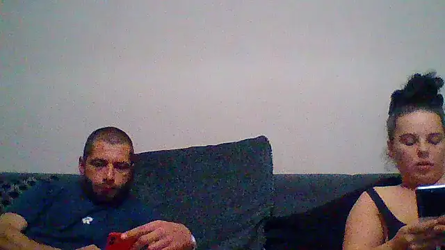 Kinkycouple142 online show from May 30, 8:36 pm