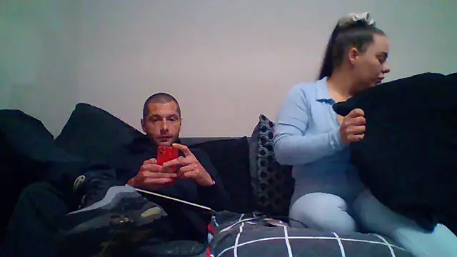 Kinkycouple142 online show from June 7, 8:25 pm