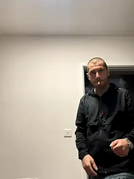 Kinkycouple142 online show from November 16, 1:32 am