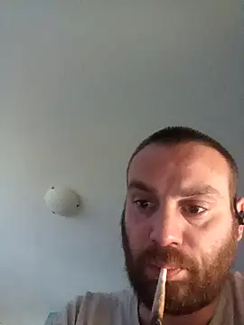 Alessiooo908 online show from May 3, 6:29 am