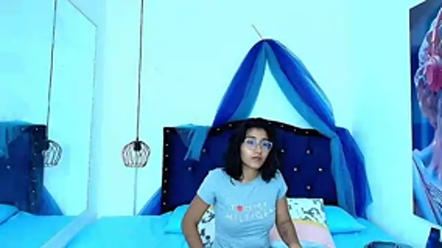 KATY LOWERY online show from January 11, 3:57 am