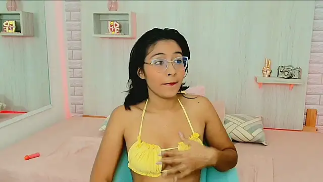 KATY LOWERY online show from March 22, 2:15 am