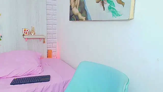 KATY LOWERY online show from January 8, 3:23 am