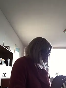 simone xdressing online show from December 21, 2:08 pm