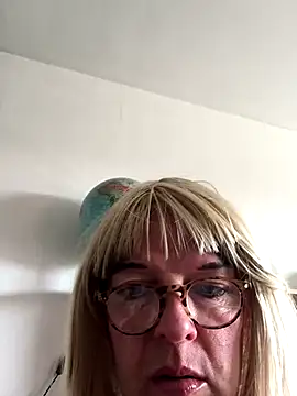 simone xdressing online show from September 25, 1:17 pm