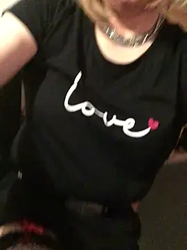 simone xdressing online show from September 28, 11:23 pm