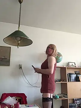 simone xdressing online show from February 2, 10:02 am