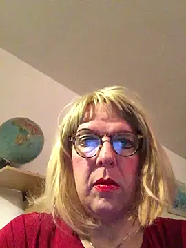 simone xdressing online show from November 2, 1:32 am