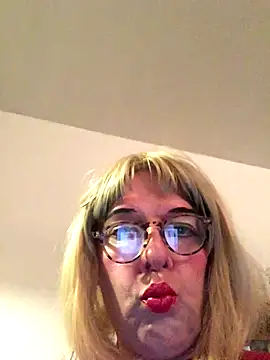 simone xdressing online show from October 26, 12:22 am