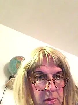 simone xdressing online show from October 29, 7:57 pm