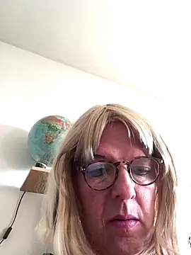 simone xdressing online show from November 26, 2:17 pm