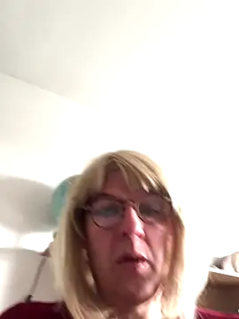 simone xdressing online show from October 19, 1:03 pm